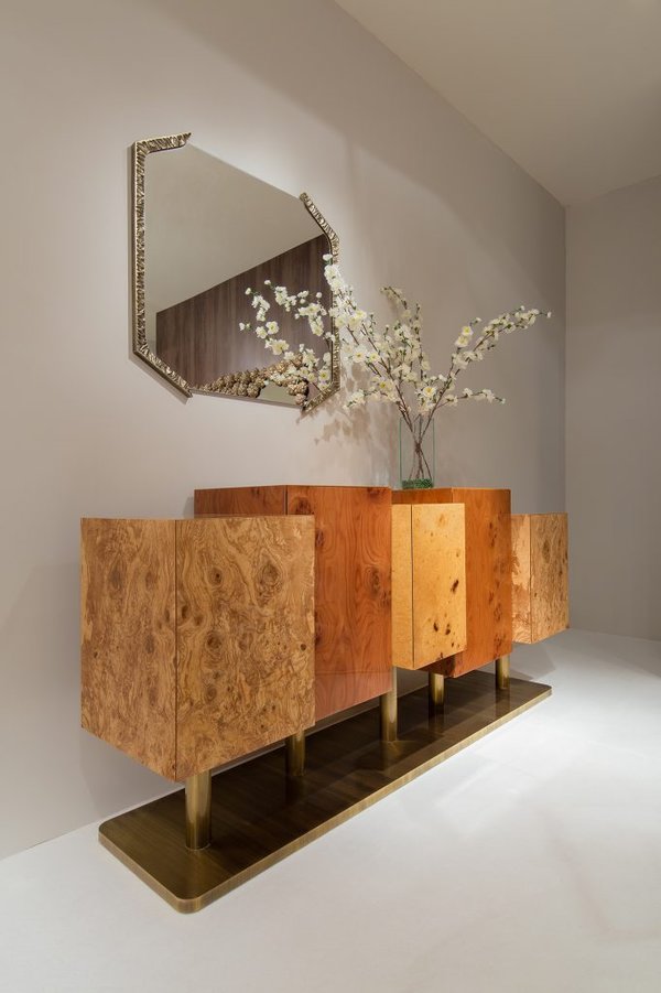 THE SPECIAL TREE Sideboard